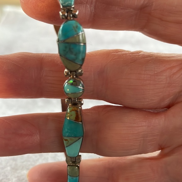 Turquoise Sterling Bracelet - Picture 2 of 8